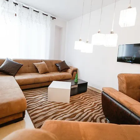 Twin House Πανσιόν 3*