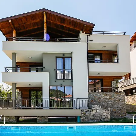 Πανσιόν Twin House 3*
