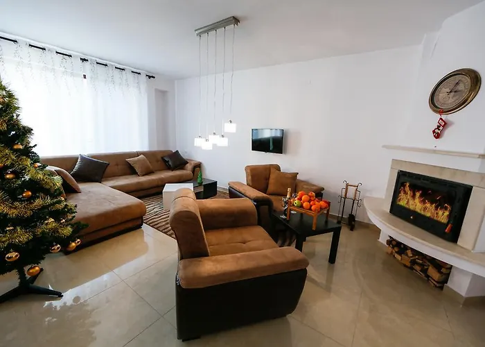 Twin House Pensjonat 3*