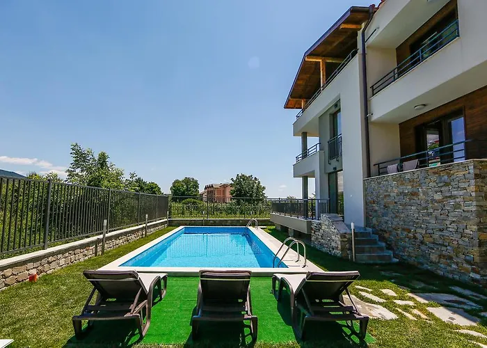 בית הארחה Twin House